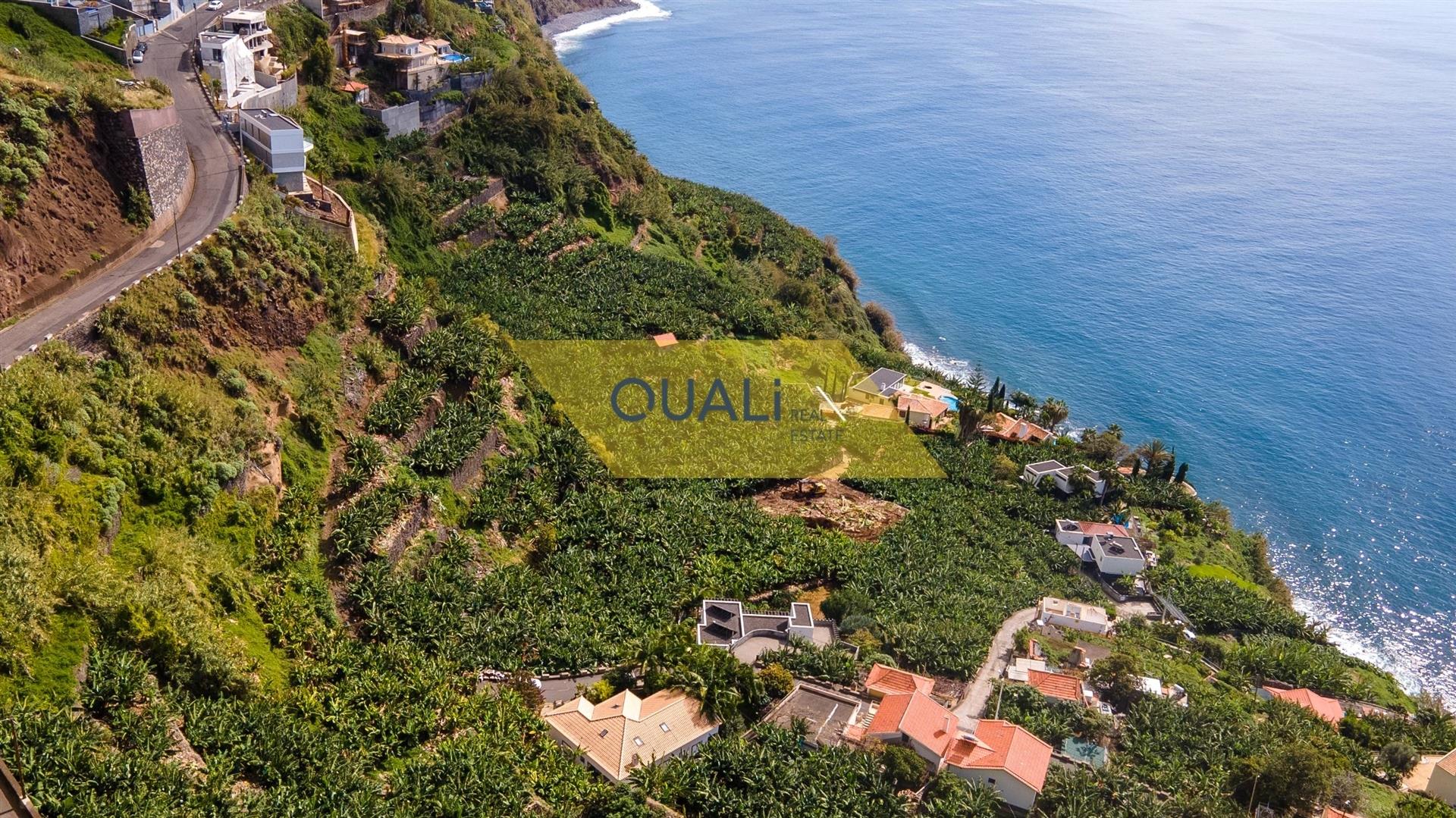 Terrein van 2395 m2 in Fajã do Arco da Calheta – 550.000,00€
