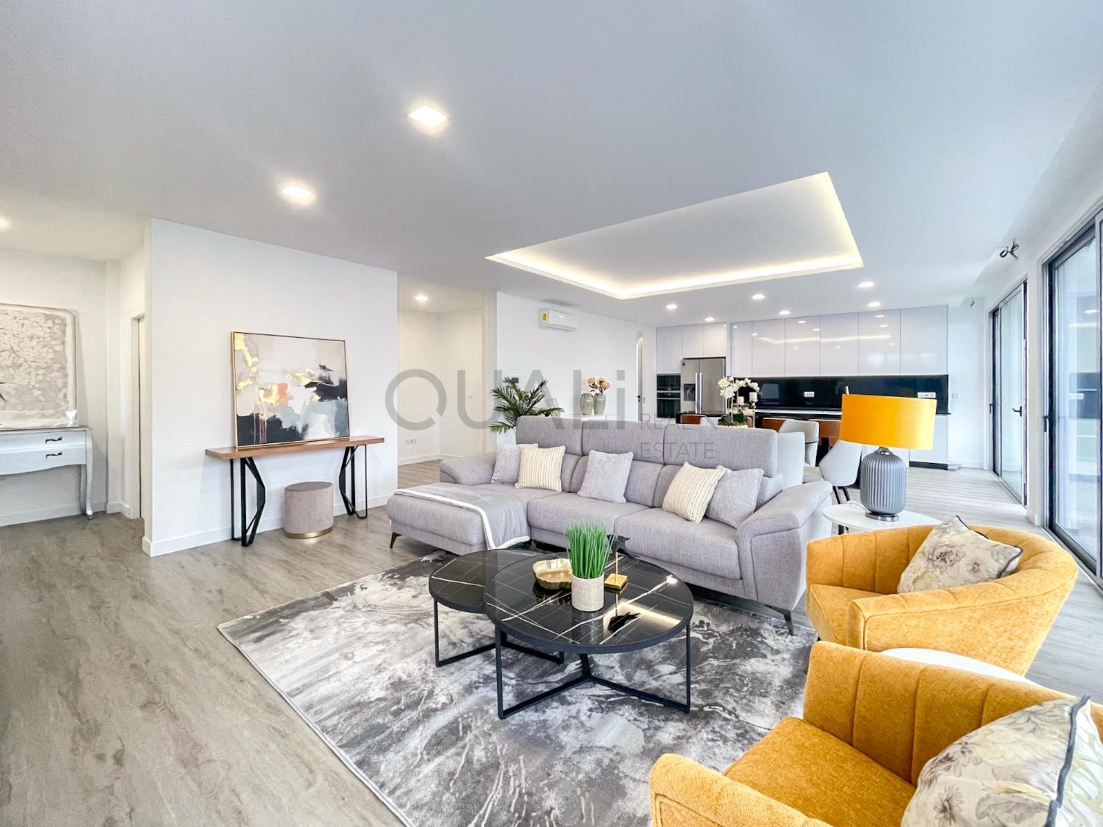 Villa 3 chambres avec piscine, vue sur l´océan et finitions haut de gamme à Ribeira Brava