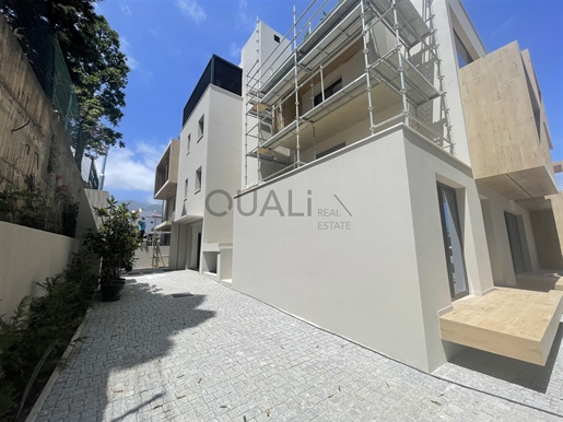 Repräsentative 2-Zimmer-Wohnung in São Martinho, Funchal – 520.000,00 €