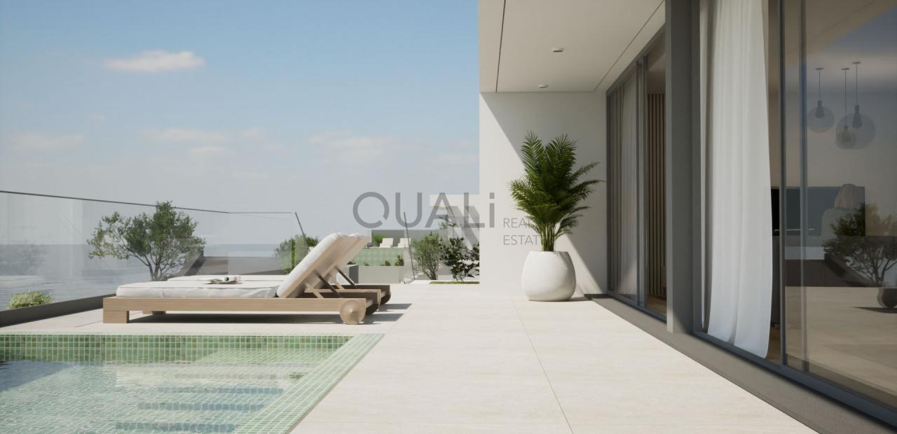 3-Bedroom Semi-Detached Villa with infinity pool in Arco da Calheta, Calheta