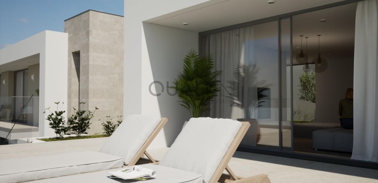 3-Bedroom Semi-Detached Villa with infinity pool in Arco da Calheta, Calheta