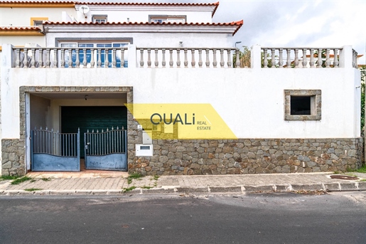 Villa mit 3 Schlafzimmern zum Renovieren in Farrobo, Porto Santo
