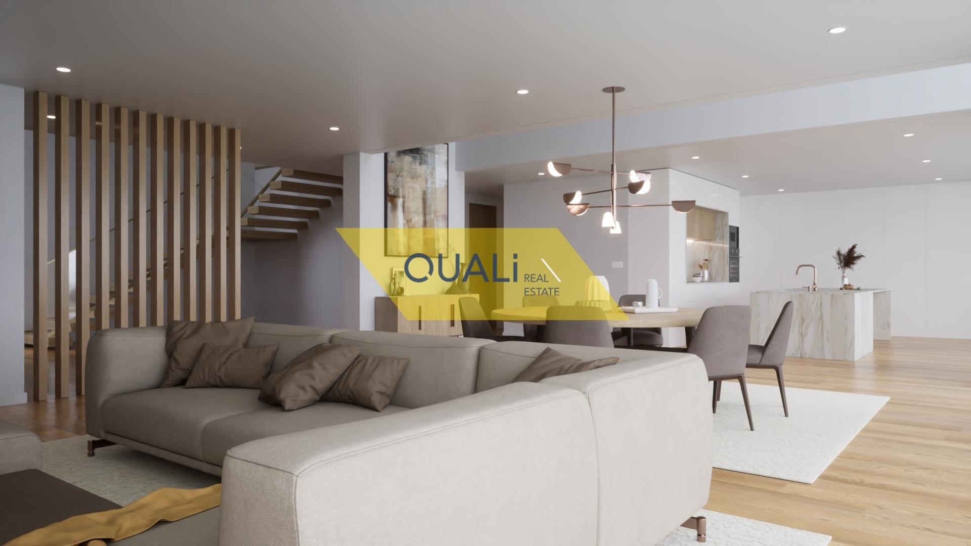 House in Vargem, Calheta & 124 Villa D