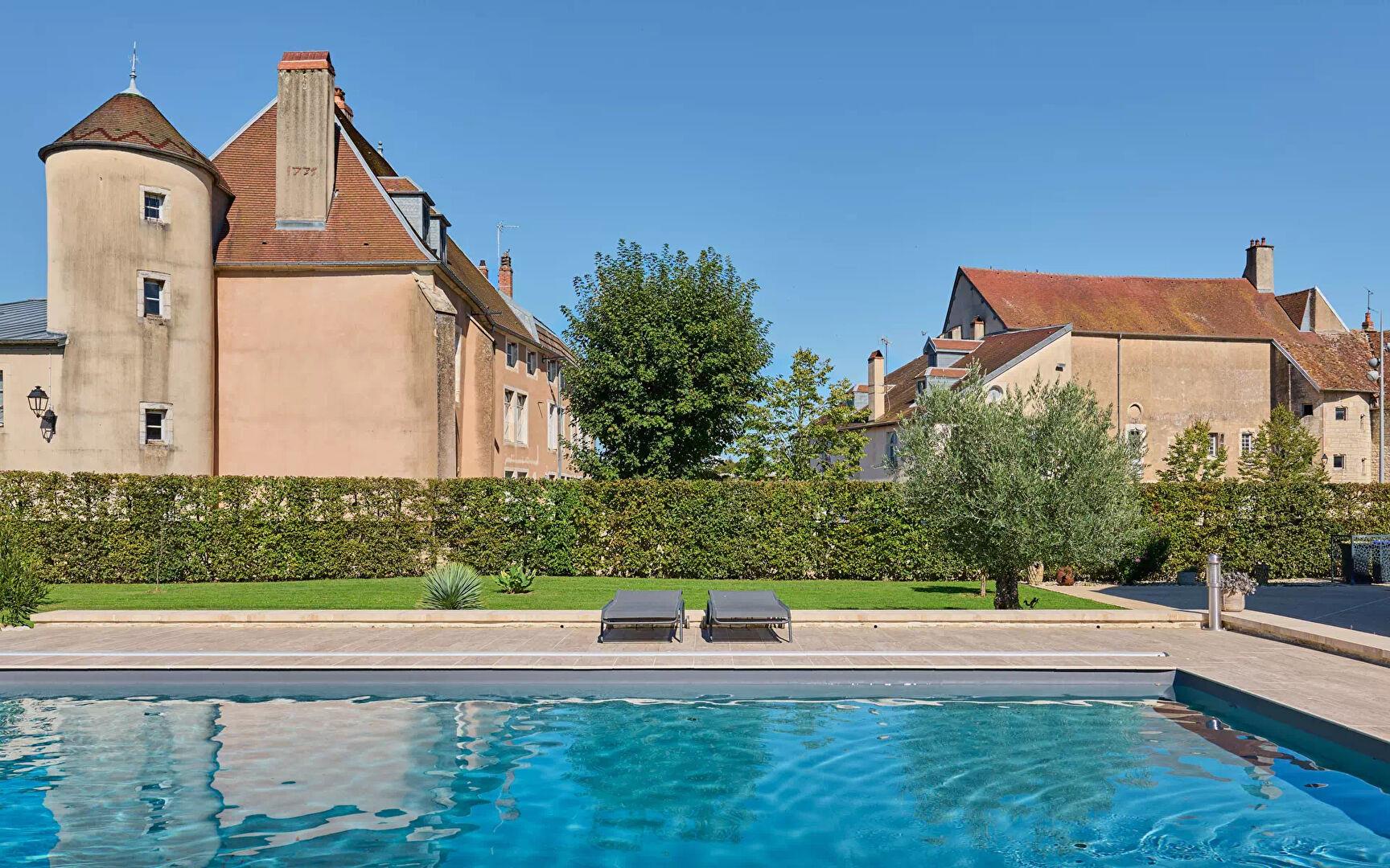 Prestigious residence Marnay 7 room(s) 300.82 m2