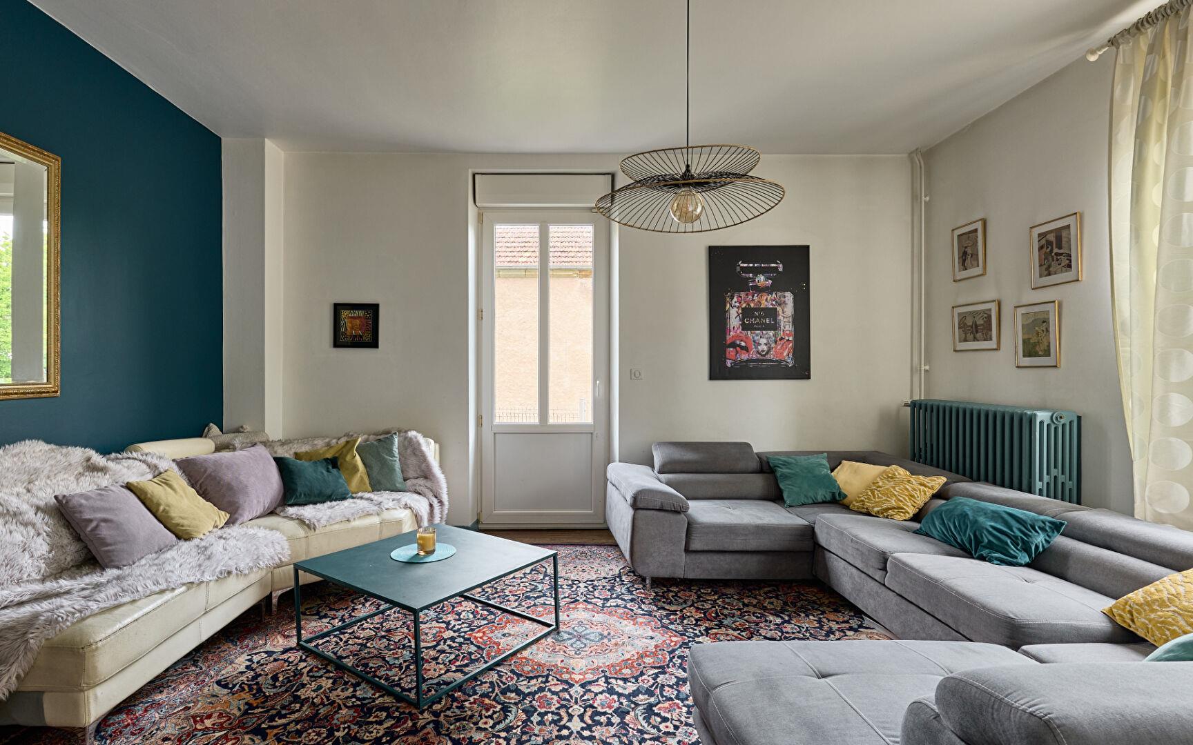 Purchase: House (70300)