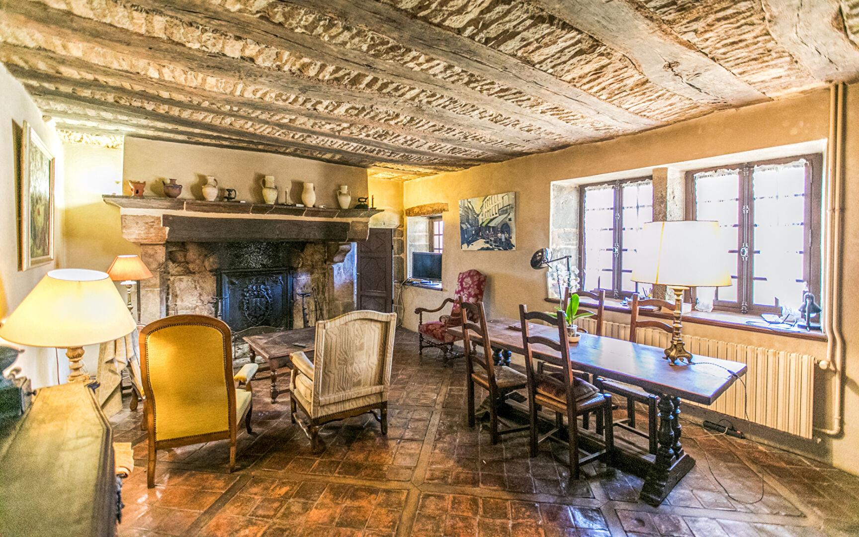 La Maison du Bailly - Demeure de prestige Etrabonne