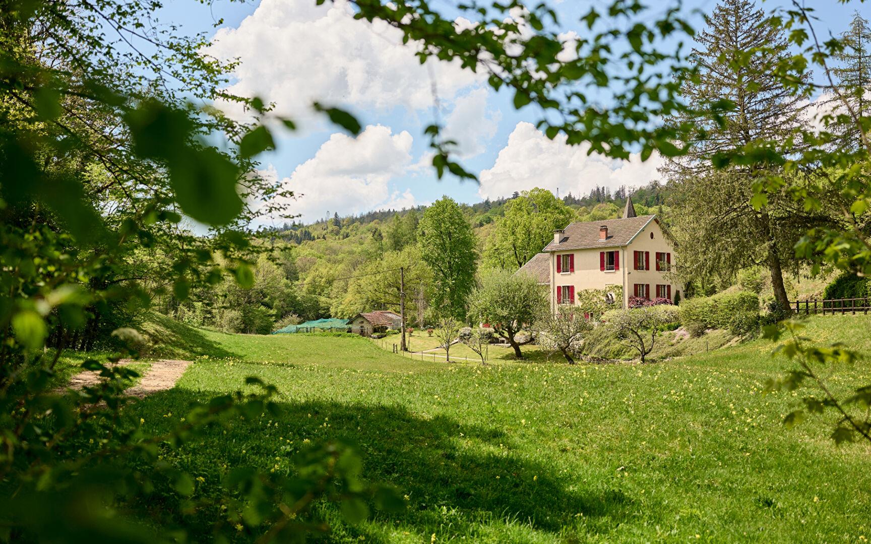 Maison d'hôtes avec domaine forestier à Martigna