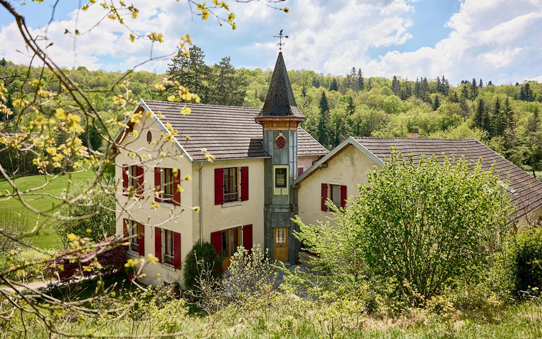 Maison d'hôtes avec domaine forestier à Martigna