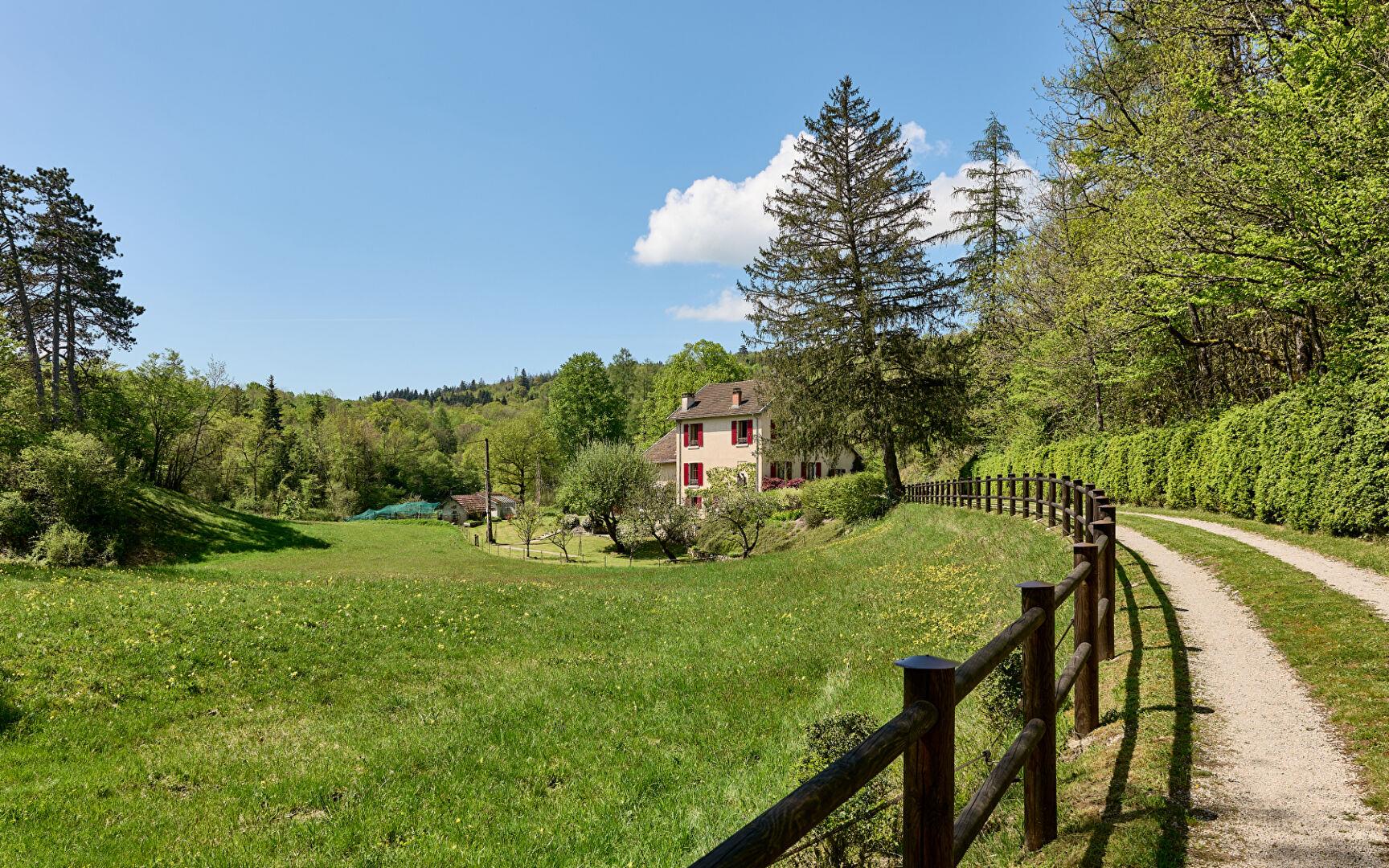 Maison d'hôtes avec domaine forestier à Martigna