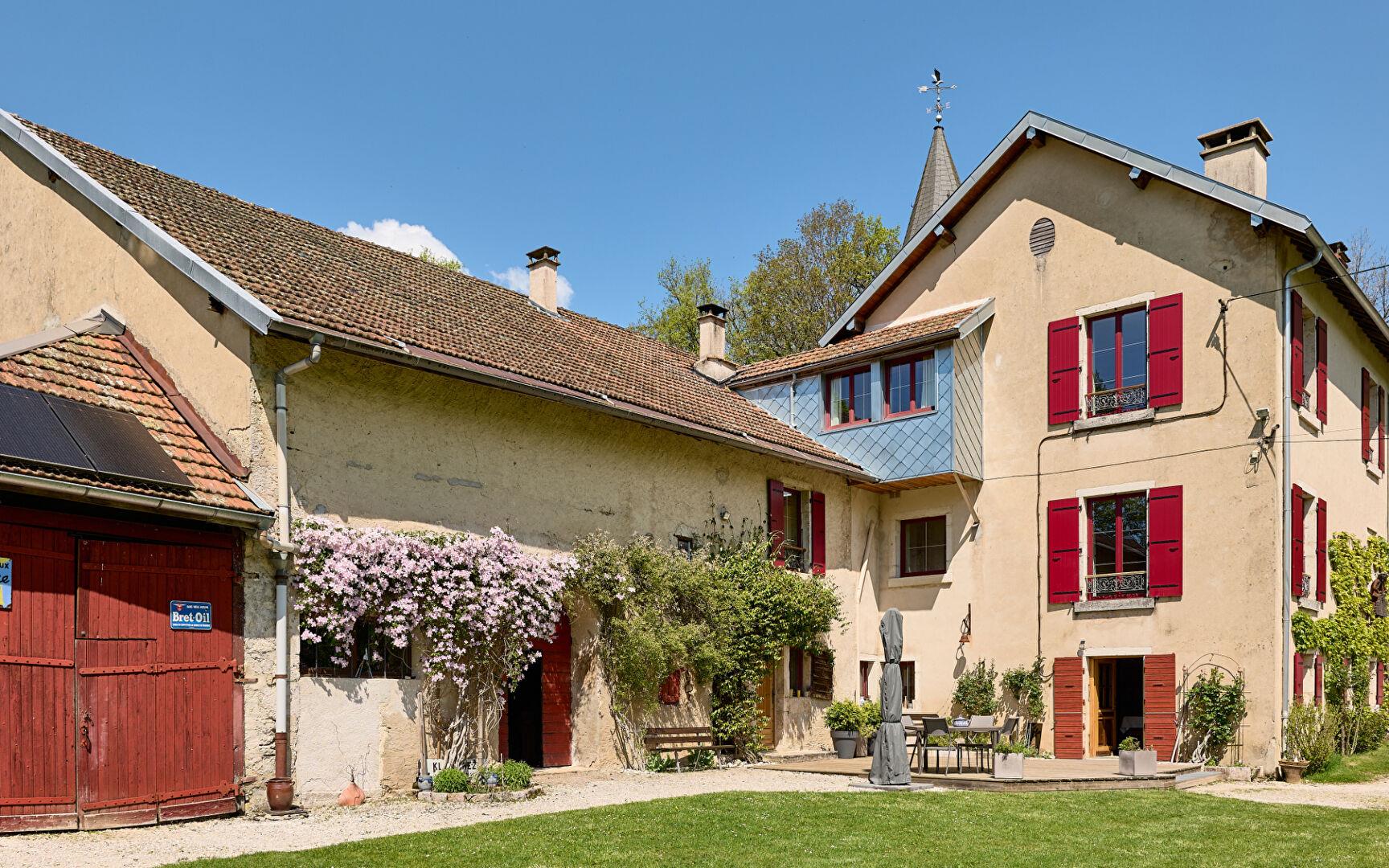 Maison d'hôtes avec domaine forestier à Martigna