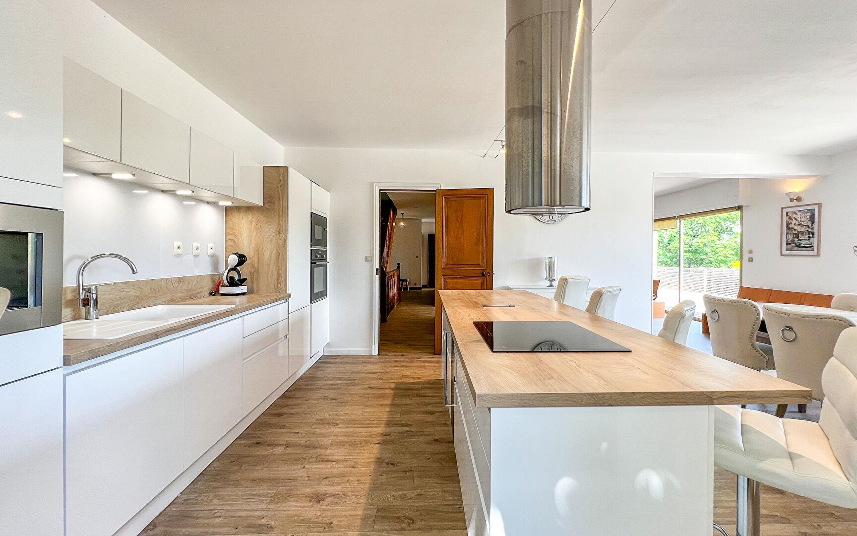 Volumes Et Vue En Bord De Loire