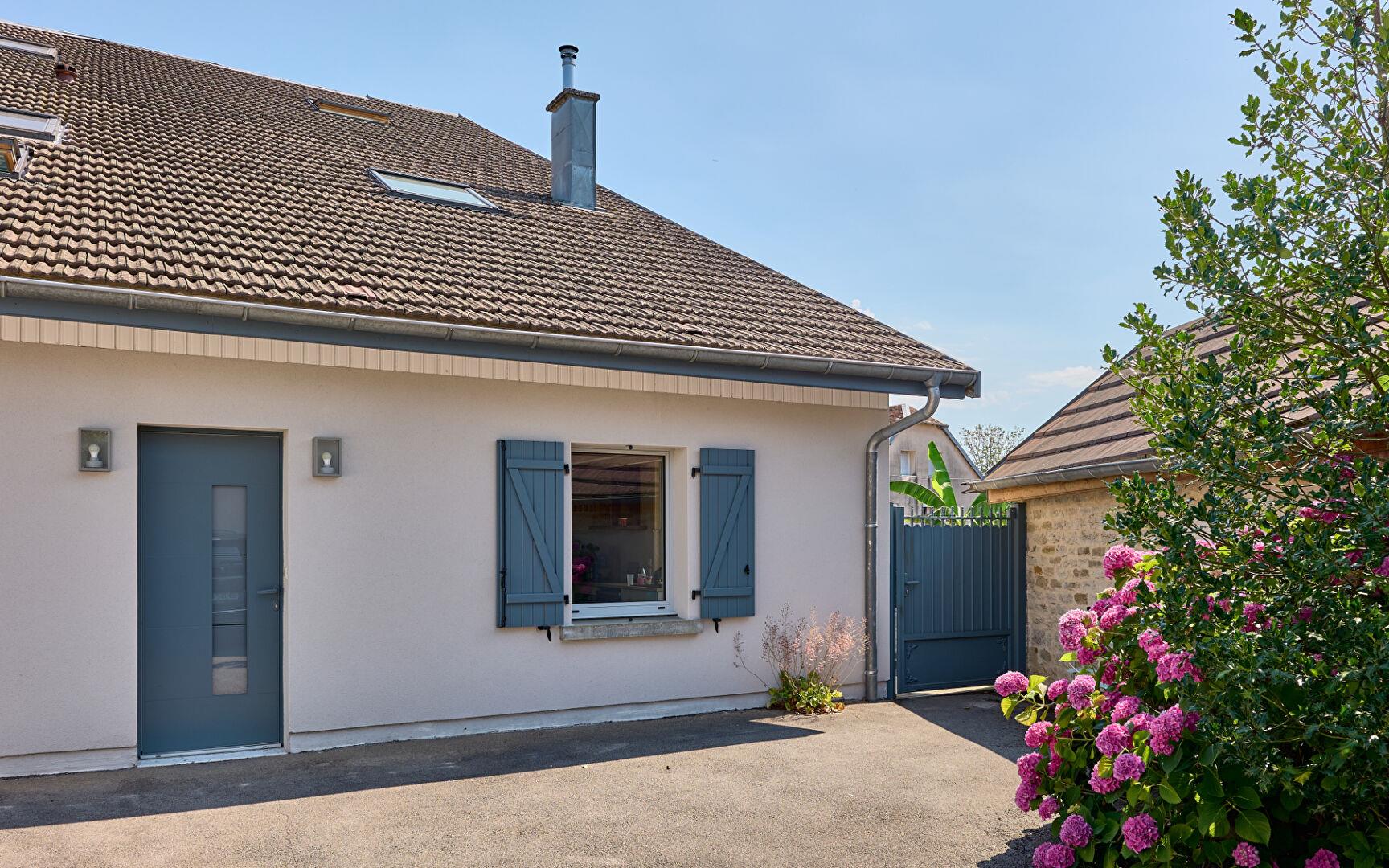 Purchase: Luxury property (25000)