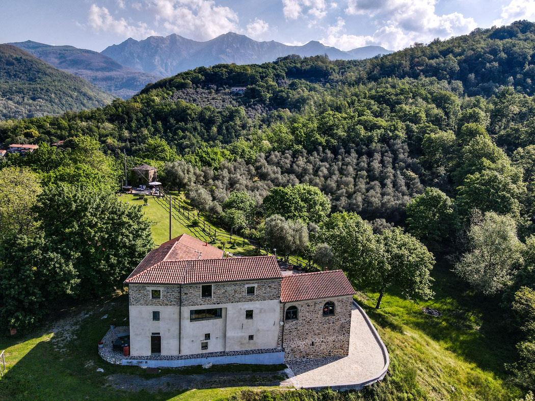 Impresionante propiedad en la cima de una colina