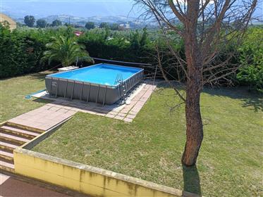 Villa ristrutturata con piscina