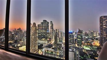 Superbe appartement avec une vue imprenable sur le centre de Bangkok !!