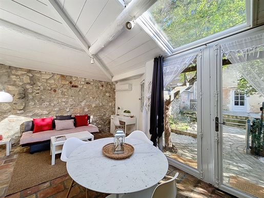 Appartement à vendre Avignon intra-muros T2 avec jardinet privatif