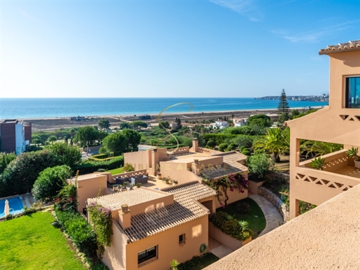 Apartamento T4 com Vista Mar em Lagos, Algarve, Portugal