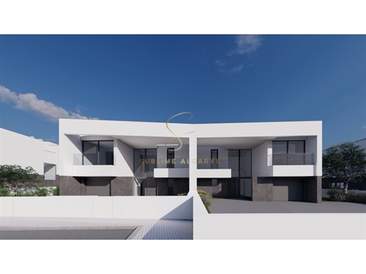 Villa under construction with sea views, 300 meters from the beach, in Lagos