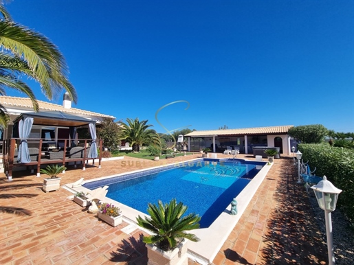 Storslået villa med pool i Bensafrim, Lagos, Algarve
