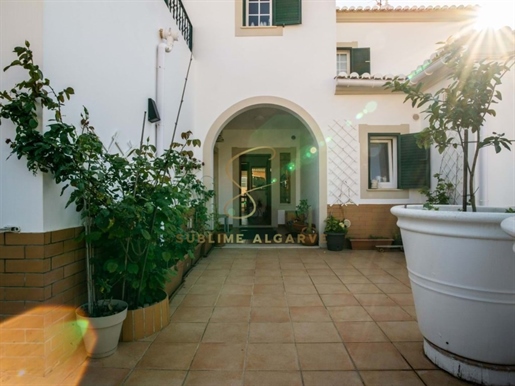 Maison de 5 chambres avec garage et piscine à Lagos, Algarve