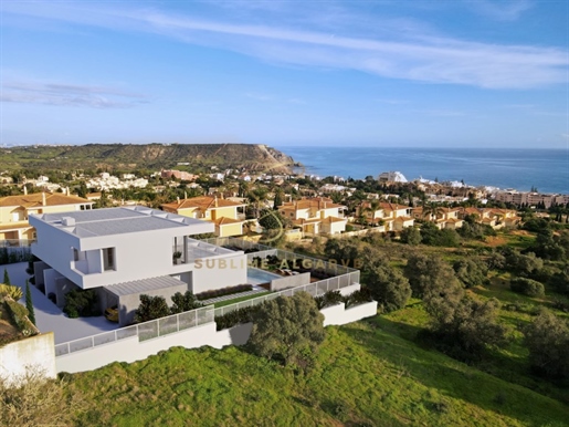 Nouvelle villa avec vue sur la mer à Praia da Luz, Lagos, Algarve