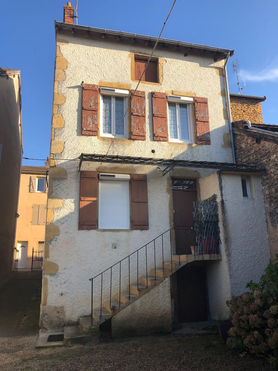 Investment property close to town centre and shops