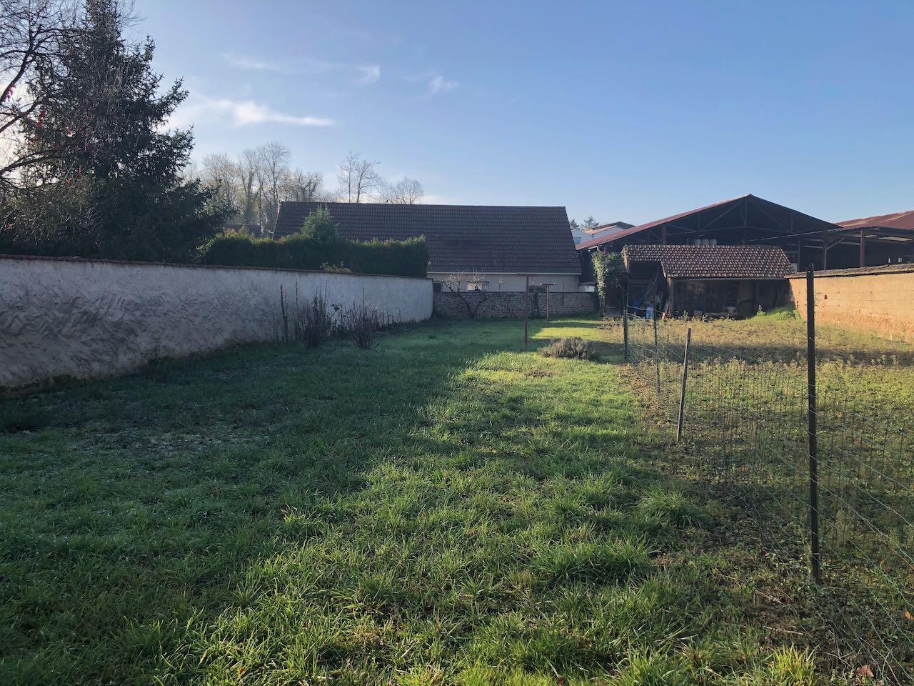 Investment property close to town centre and shops