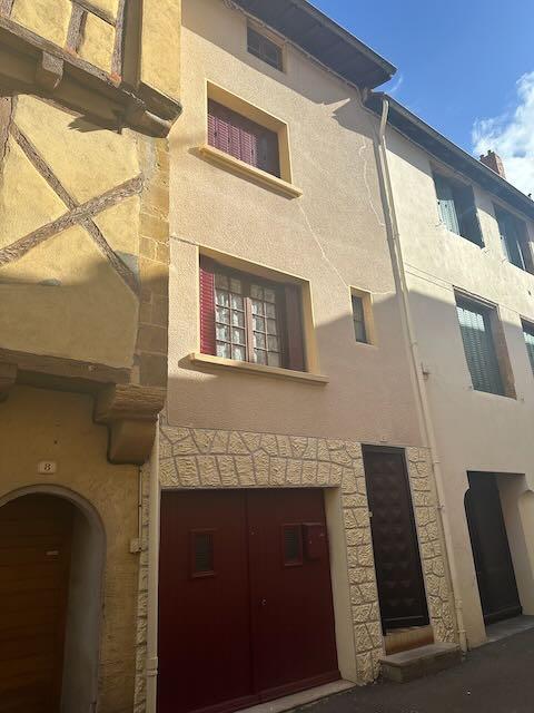 Casa A Schiera Vicino Ai Negozi