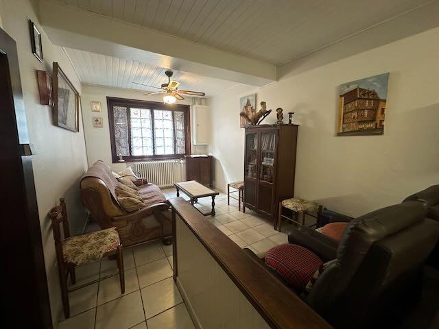 Casa A Schiera Vicino Ai Negozi