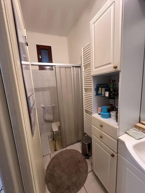 Casa A Schiera Vicino Ai Negozi