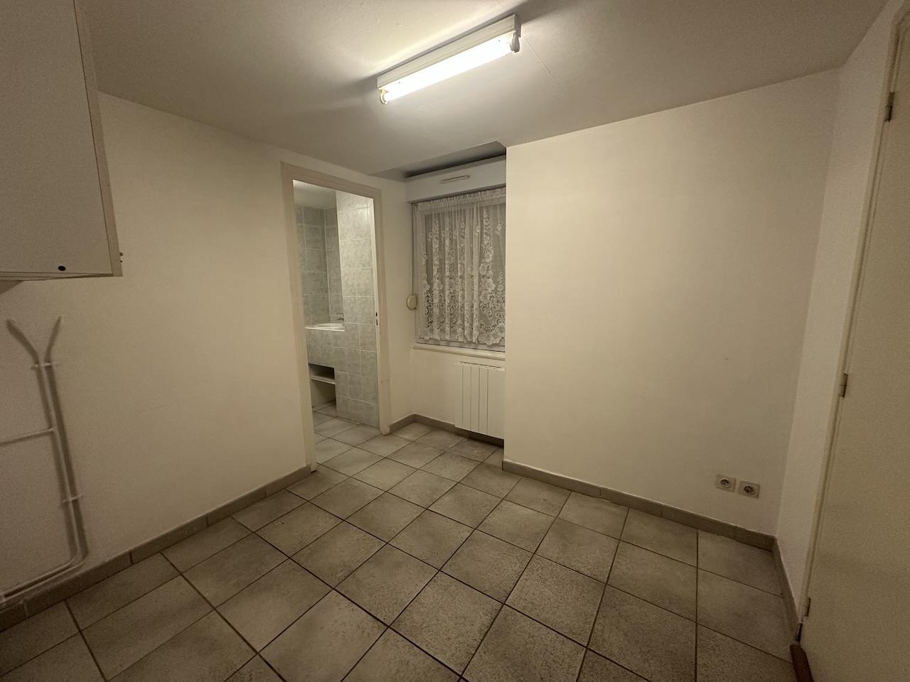 Immeuble locatif, centre ville proche commerces