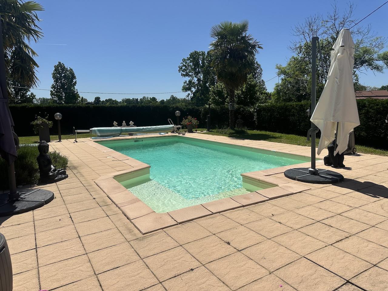 House with 107 m2 of living space. Good condition. Ideal holiday base.