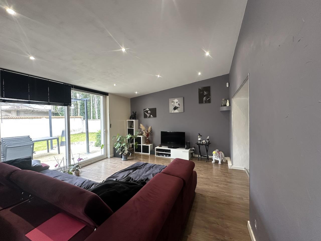 House Of 136M2 Living Area. Close To Amenities And Shops. Very Good Condition.