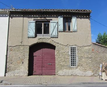 A unique property conversion in the heart of the Minervois