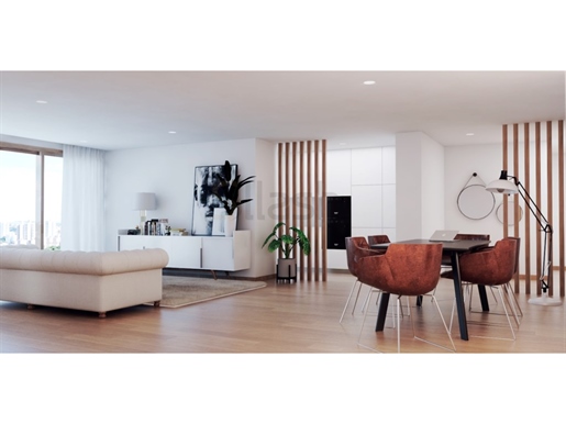 New 3 bedroom apartment with balcony - Porto