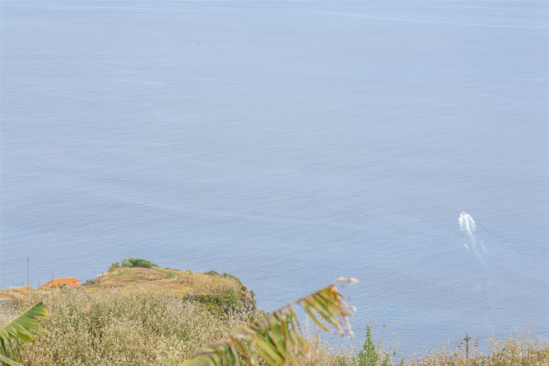 Spectacular Plot with Sea View and Excellent Sun Exposure – Lombo do Doutor, Calheta
