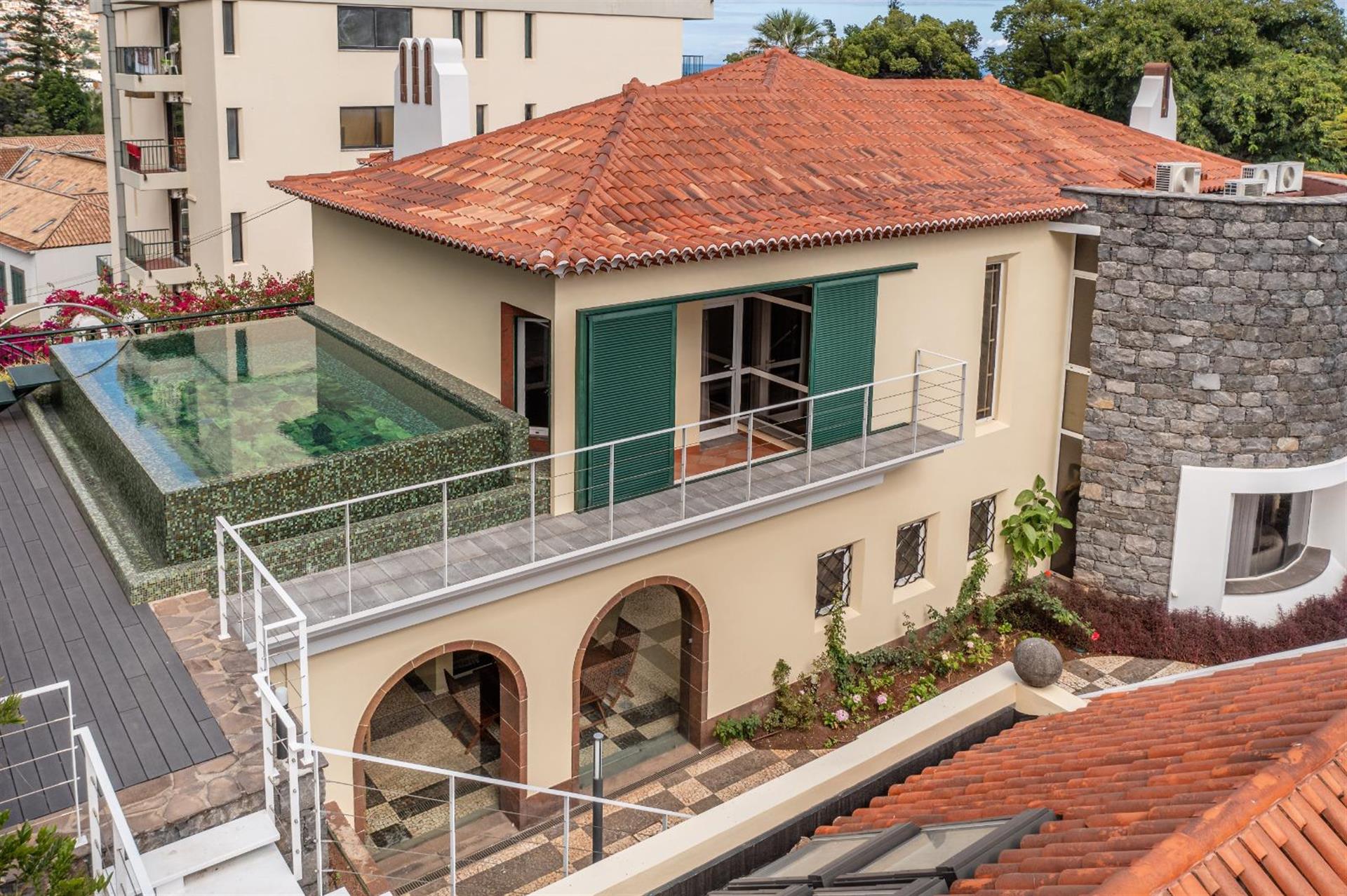 Villa Infante | Townhouse with Elegance