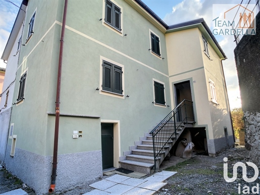 Vendita Casa indipendente / Villa 160 m² - 3 camere - Ne