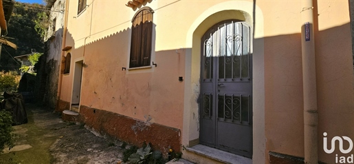 Fristående hus / Villa till salu 254 m² - 4 sovrum - Castelbianco