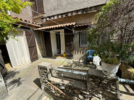 Maison de village (48m²) avec terrasse et jardin - Roumoules