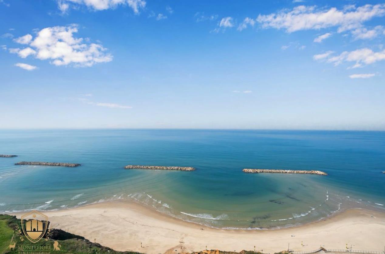 Luxury Seaside Apartments Netanya- Right On The Water! 