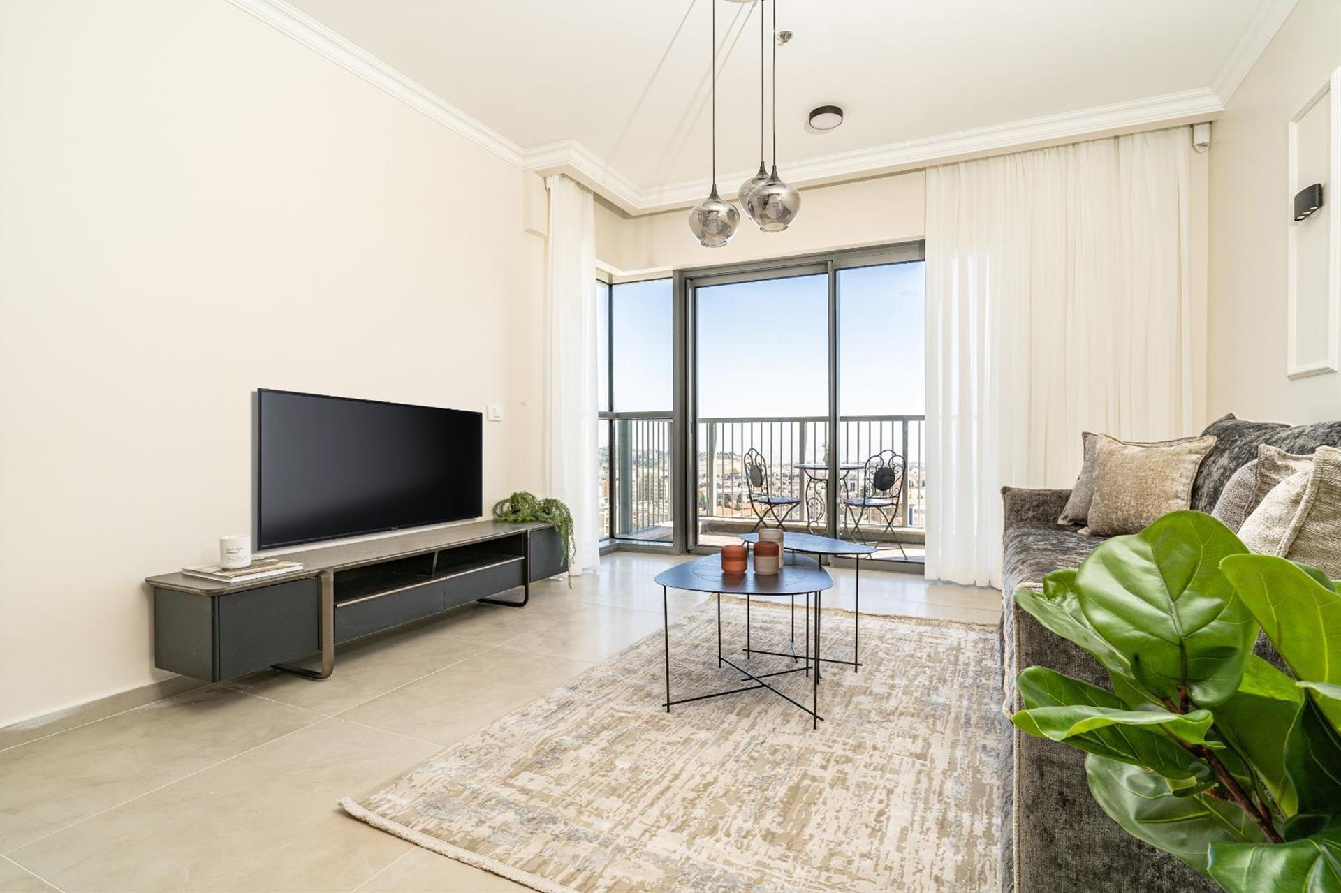 2-Room New Apartment With Temple-Mount Views, Jerusalem 