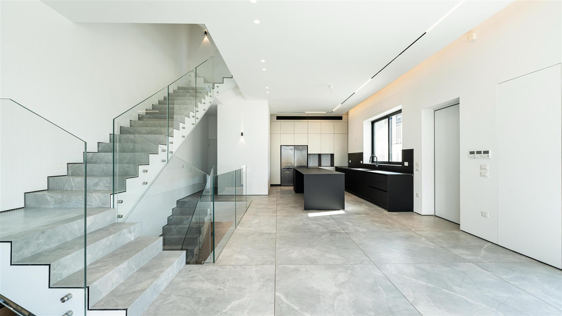 Luxury House For Sale With Seaview- Hadera 
