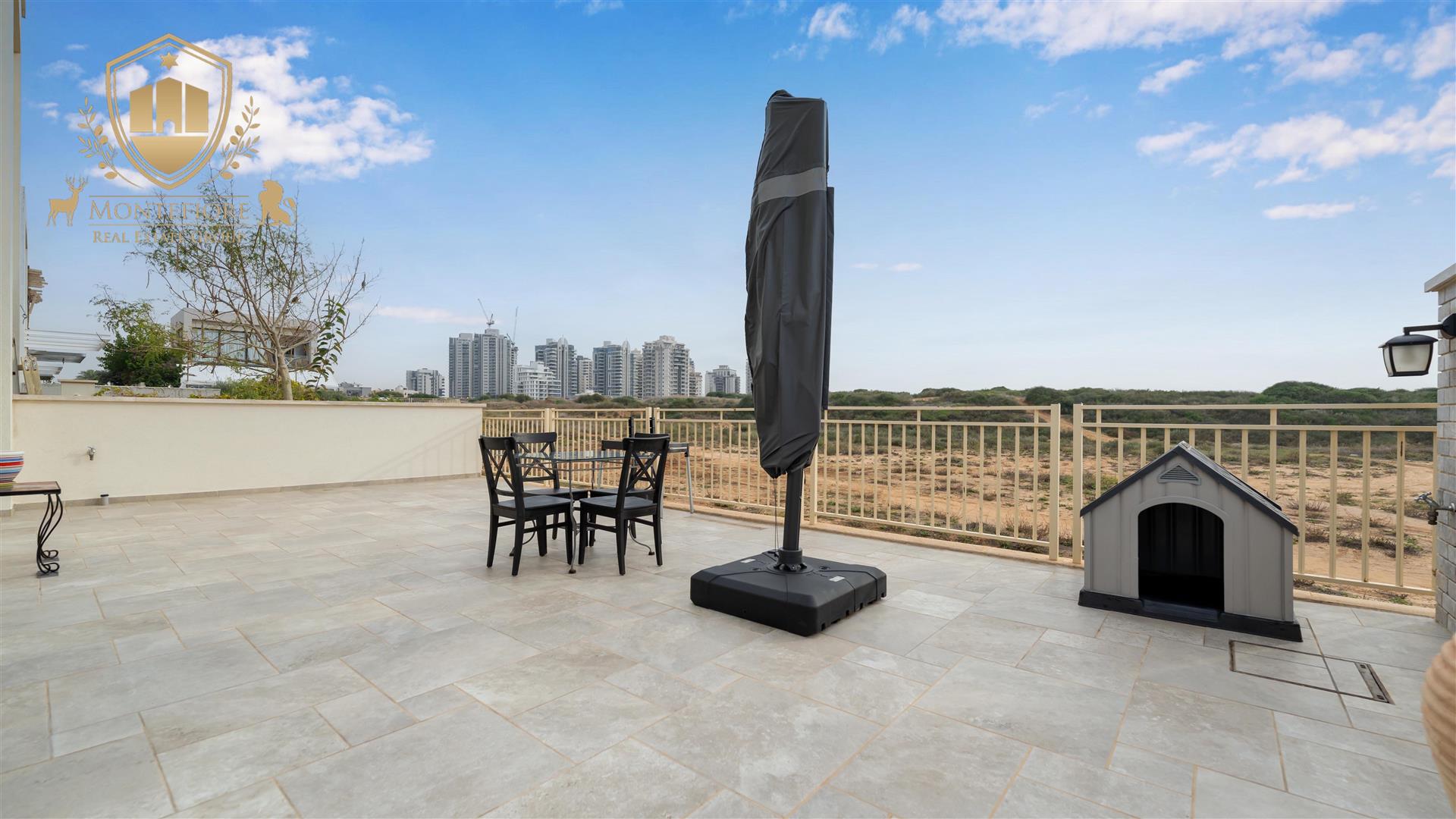 Seaview Villa For Sale Hadera 