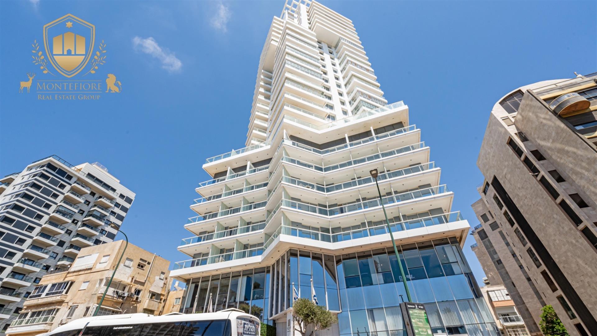 Gorgeous seaside seaview apartment for sale netanya 