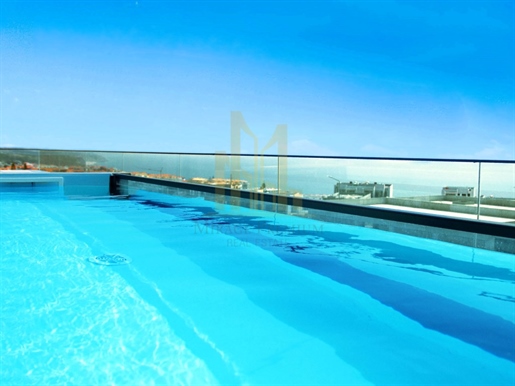 New Luxury 3 Bedroom Penthouse with Large Terrace, Private Pool/Jacuzzi and Box of 66m2 for 3 Cars i