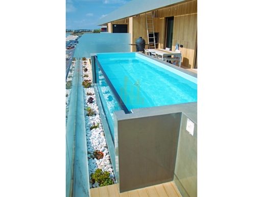 Neues Luxus-Penthouse mit 3 Schlafzimmern und großer Terrasse, privatem Pool/Whirlpool und Box von 6