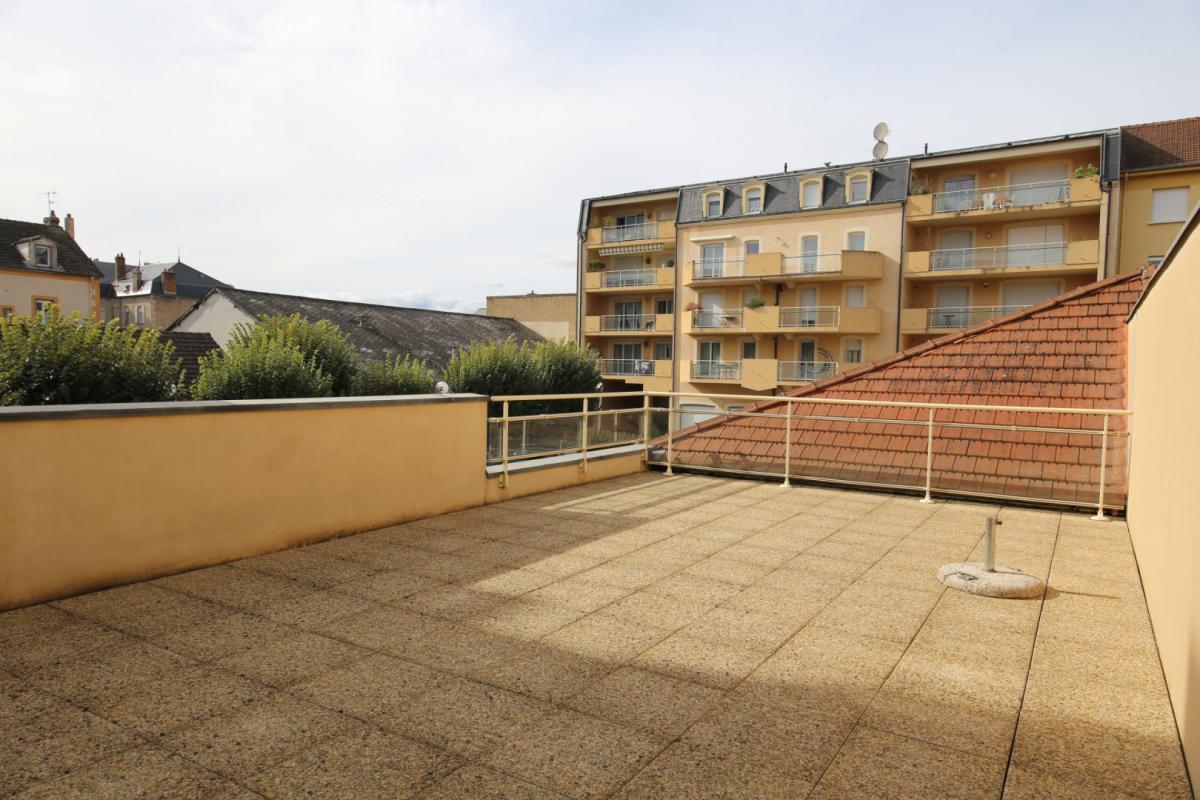 78 m² apartment with balcony, terrace and garden for sale in the heart of town