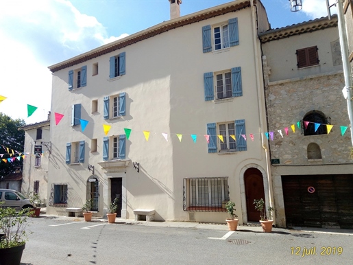 Coursegoules, ideal guest house or family house