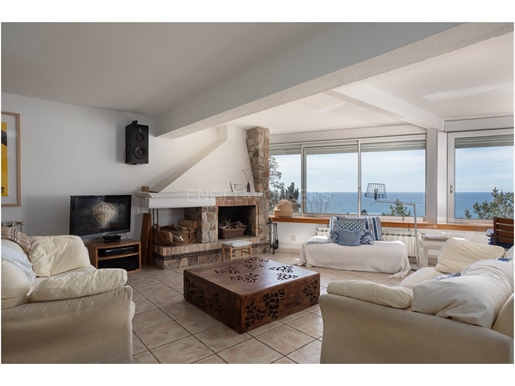 Belle et confortable maison à Cala Canyelles avec vue sur la mer